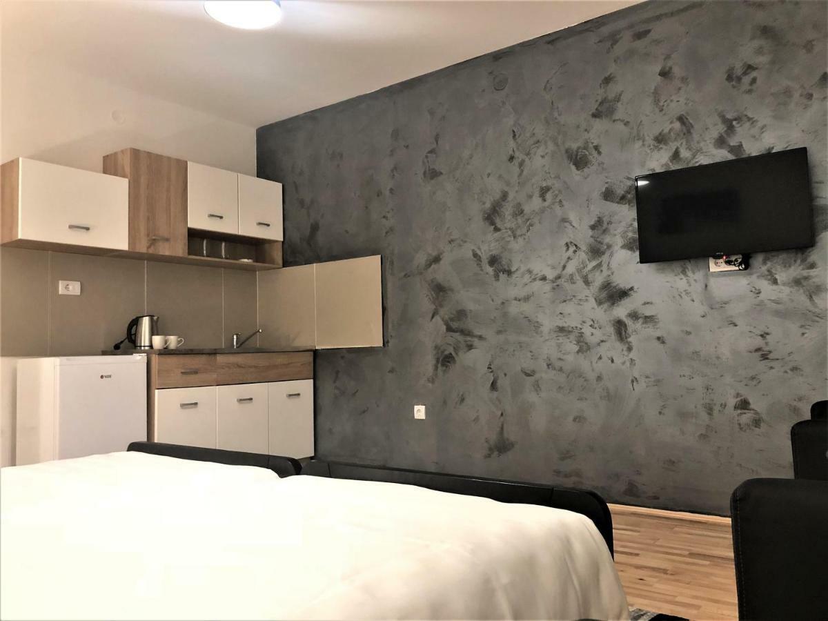 Airport Rest Apartments Belgrad Zewnętrze zdjęcie