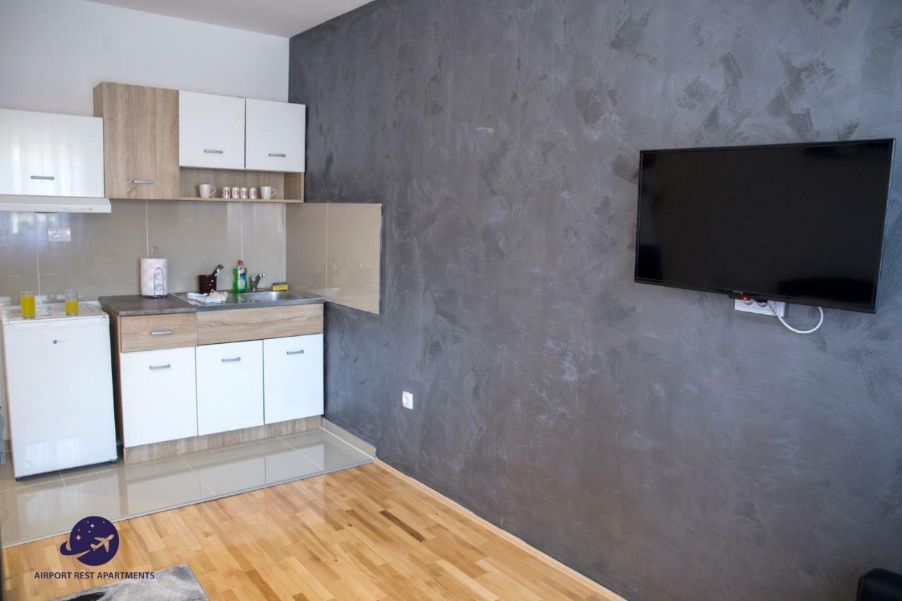 Airport Rest Apartments Belgrad Zewnętrze zdjęcie
