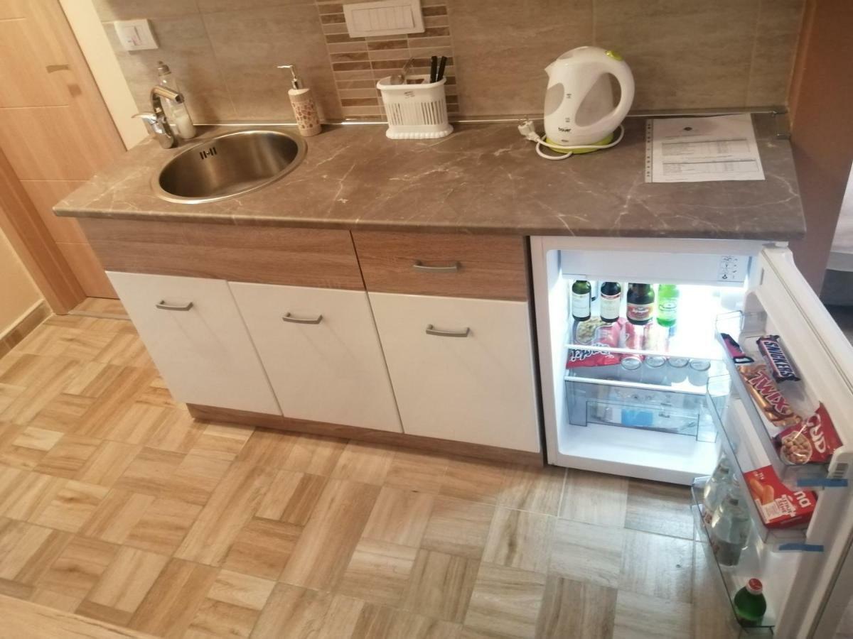 Airport Rest Apartments Belgrad Zewnętrze zdjęcie